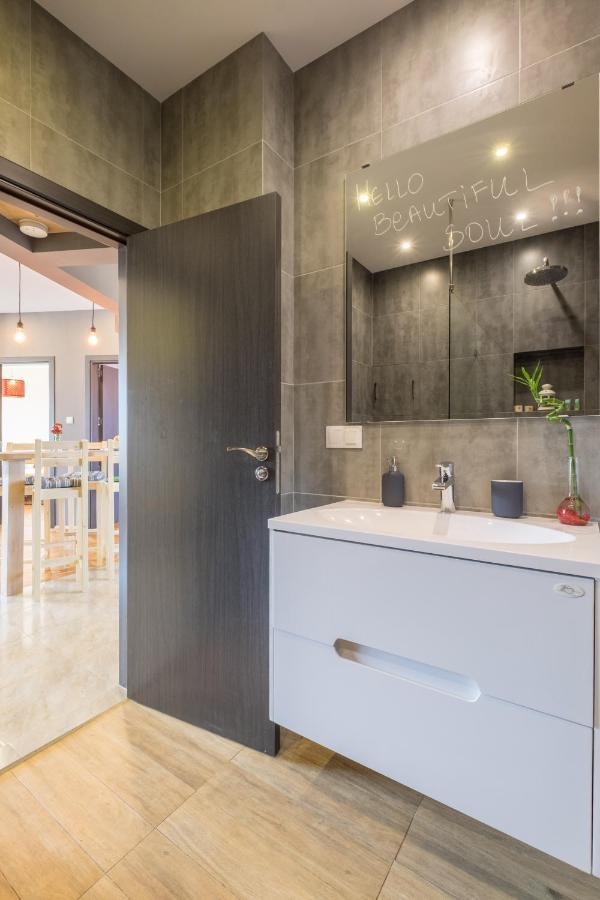 Artistic & Spacious 2Bd Central Apt By Flat Mаnager Sofia Exterior foto